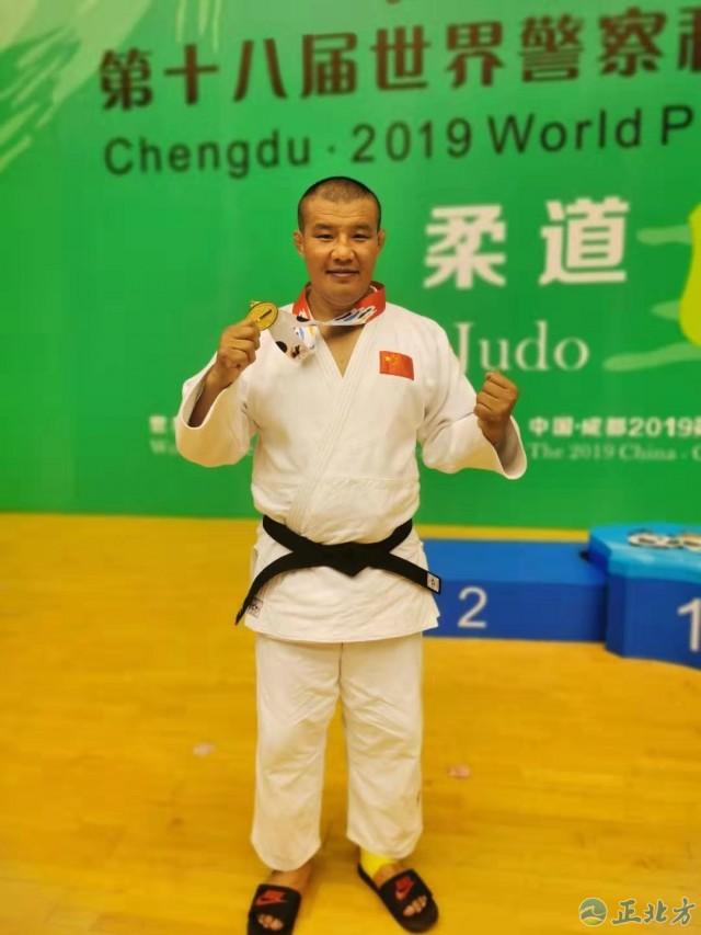 委内瑞拉举重冠军实力碾压，勇夺金牌的简单介绍