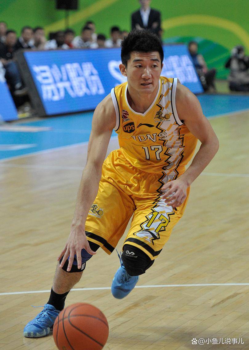 CBA公司对浙江广厦俱乐部罚款12万元