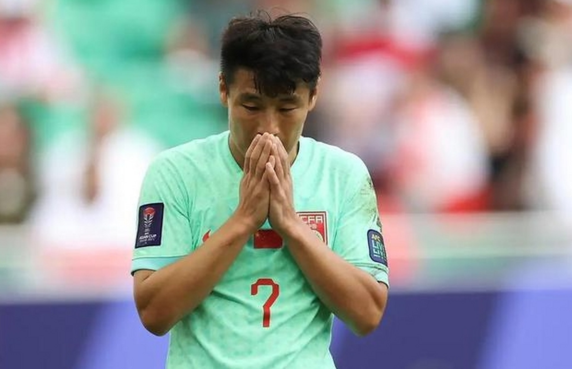 足球报:国足选帅是当务之急新帅无疑面临极大的考验的简单介绍