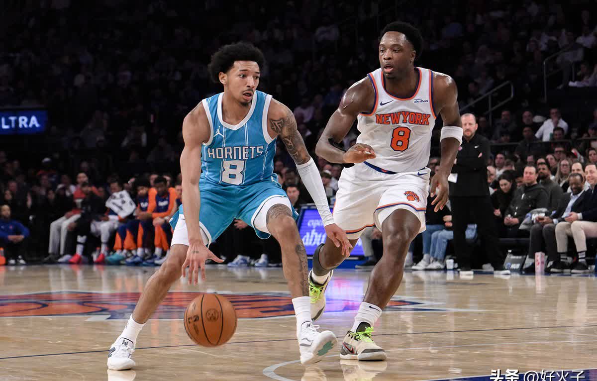 包含NBA夏联决赛对阵：黄蜂29分大胜会师国王两队均5胜0负争的词条